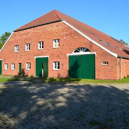 Tolle In Upleward Mit Grosser Terrasse Krummhörn